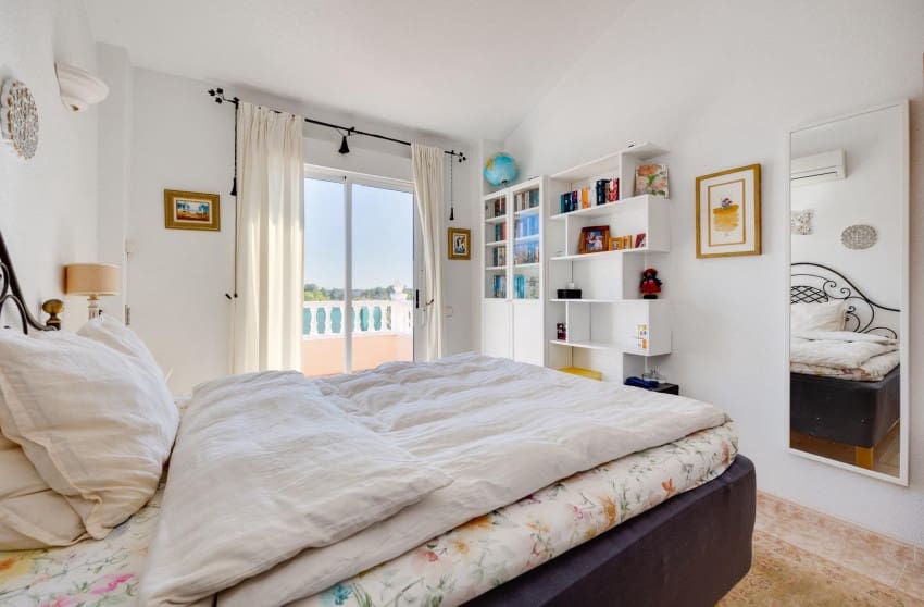 3 sovrum Villa till salu i Orihuela Costa med pool - 228 999 € (Ref: 9868089)
