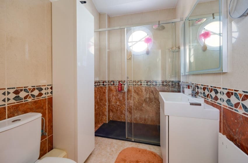 3 sovrum Villa till salu i Orihuela Costa med pool - 228 999 € (Ref: 9868089)