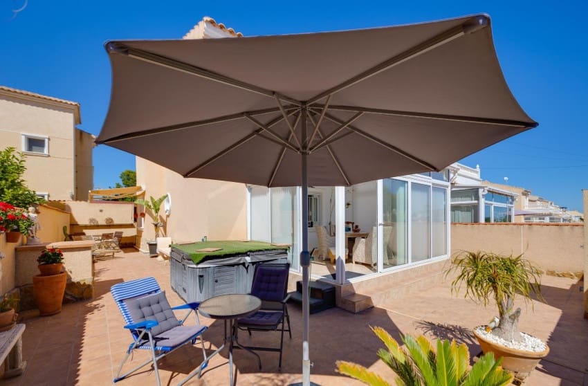 3 sovrum Villa till salu i Orihuela Costa med pool - 228 999 € (Ref: 9868089)