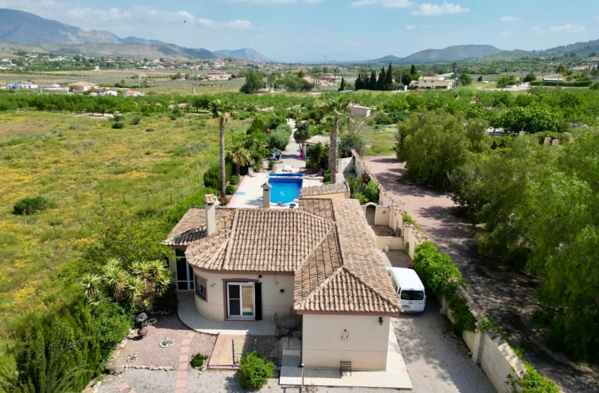 2 bedroom Villa for sale in Hondon de los Frailes with pool - € 299,950 (Ref: 9868092)