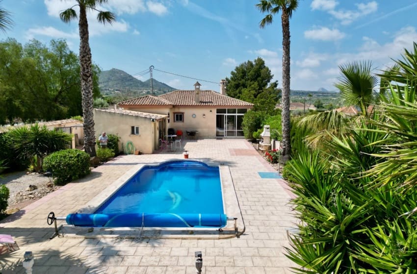 2 bedroom Villa for sale in Hondon de los Frailes with pool - € 299,950 (Ref: 9868092)