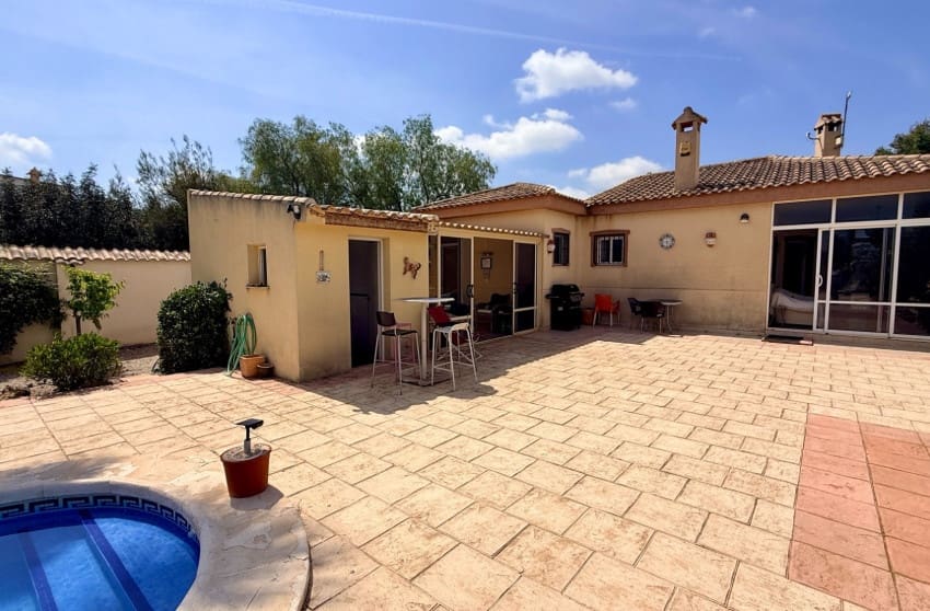 2 bedroom Villa for sale in Hondon de los Frailes with pool - € 299,950 (Ref: 9868092)