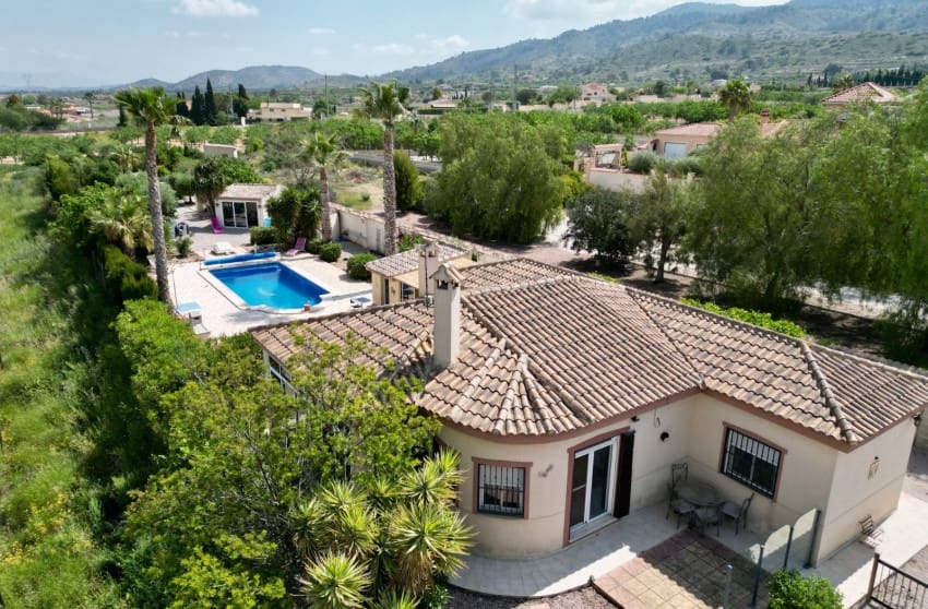 2 bedroom Villa for sale in Hondon de los Frailes with pool - € 299,950 (Ref: 9868092)