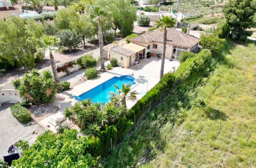 2 bedroom Villa for sale in Hondon de los Frailes with pool - € 299,950 (Ref: 9868092)