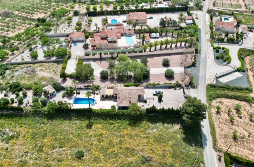 2 bedroom Villa for sale in Hondon de los Frailes with pool - € 299,950 (Ref: 9868092)