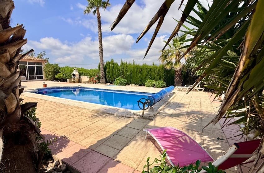 2 bedroom Villa for sale in Hondon de los Frailes with pool - € 299,950 (Ref: 9868092)
