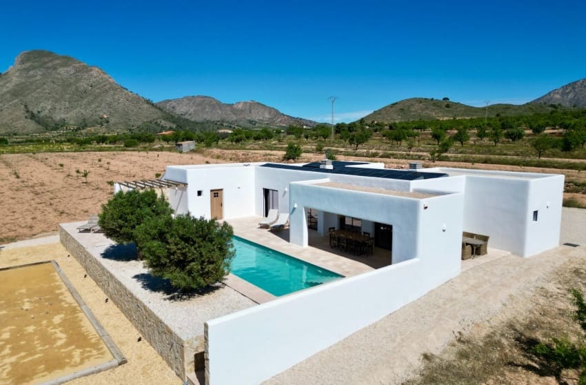 3 Zimmer Villa zu verkaufen in Barbarroja mit Pool - 499.950 € (Ref: 9868093)