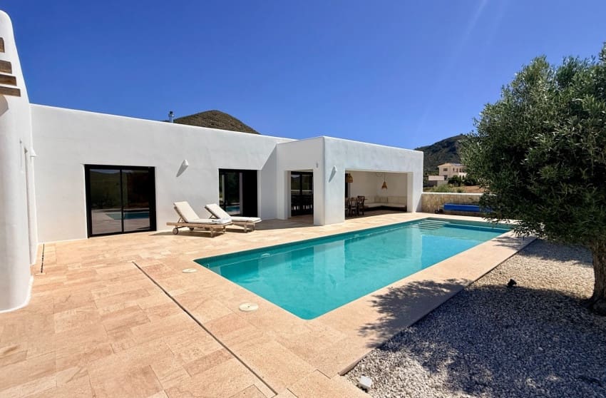 3 Zimmer Villa zu verkaufen in Barbarroja mit Pool - 499.950 € (Ref: 9868093)