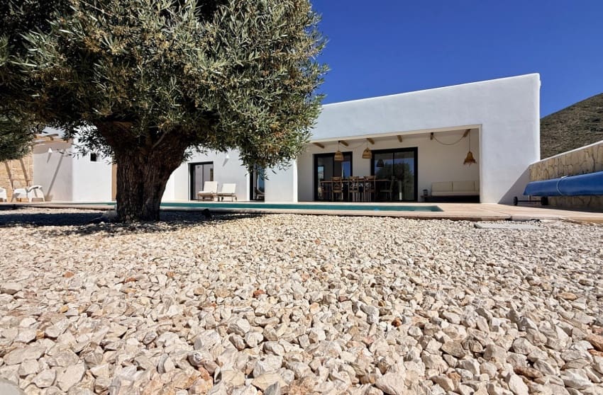 3 Zimmer Villa zu verkaufen in Barbarroja mit Pool - 499.950 € (Ref: 9868093)