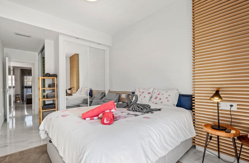 2 soveværelse Lejlighed til salg i Guardamar del Segura - € 265.000 (Ref: 9868095)