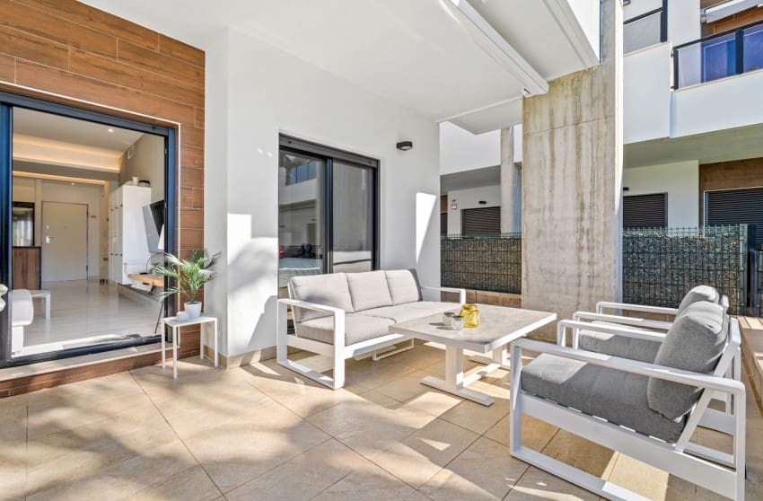 2 soveværelse Lejlighed til salg i Guardamar del Segura - € 265.000 (Ref: 9868095)