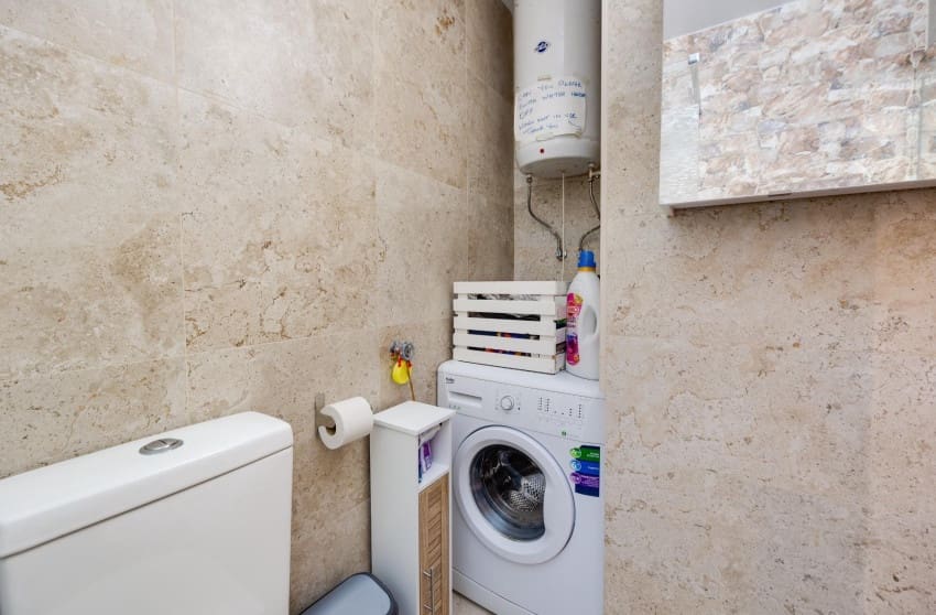 2 chambre Bungalow à vendre à Torrevieja avec piscine garage - 129 999 € (Ref: 9868096)