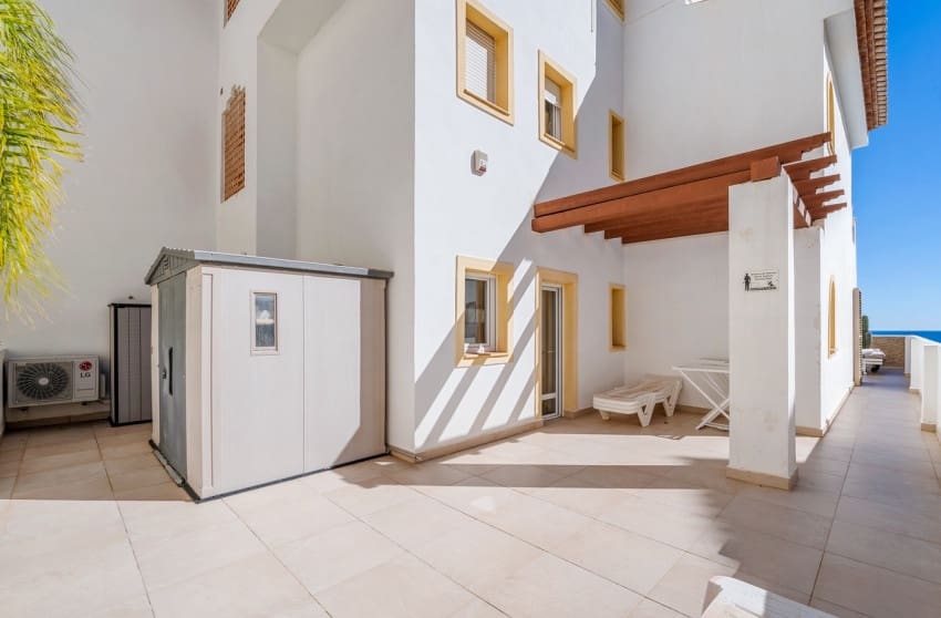 3 bedroom Penthouse for sale in Altea - € 549,000 (Ref: 9868100)