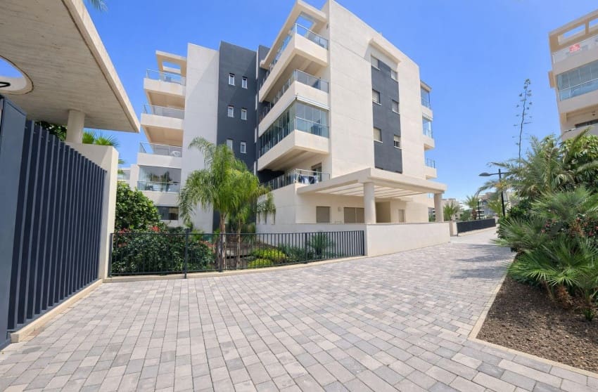 3 soverom Leilighet til salgs i Villamartin med svømmebasseng - € 298 000 (Ref: 9868102)