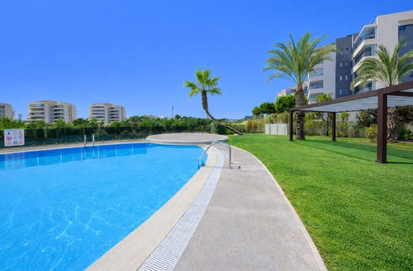 3 soverom Leilighet til salgs i Villamartin med svømmebasseng - € 298 000 (Ref: 9868102)