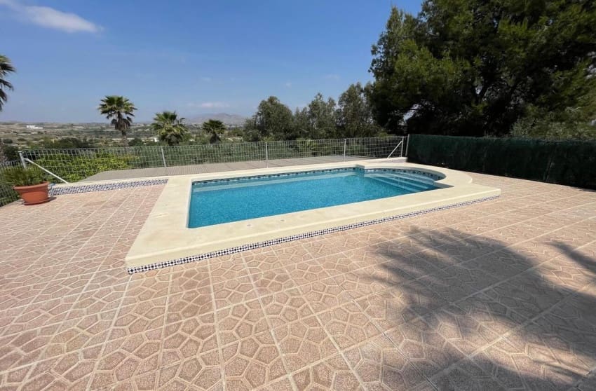 5 soveværelse Villa til salg i Rebolledo med swimmingpool - € 395.000 (Ref: 9868103)