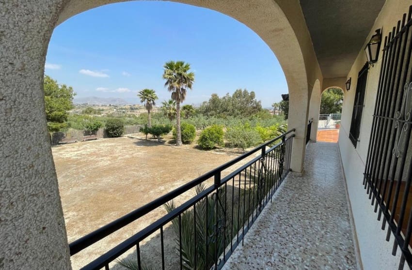 5 soveværelse Villa til salg i Rebolledo med swimmingpool - € 395.000 (Ref: 9868103)
