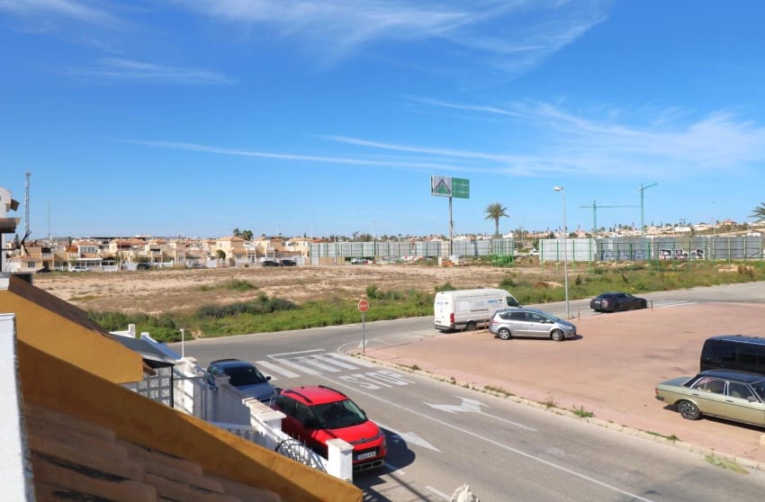 2 chambre Bungalow à vendre à El Limonar avec piscine garage - 168 000 € (Ref: 9868105)