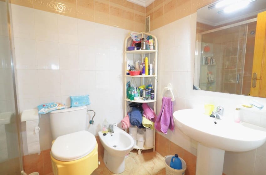 2 chambre Bungalow à vendre à El Limonar avec piscine garage - 168 000 € (Ref: 9868105)
