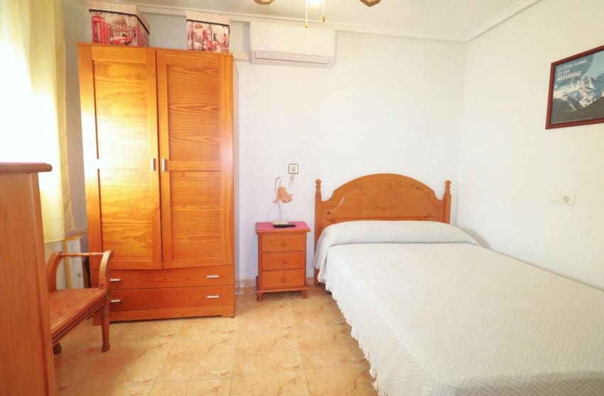 2 chambre Bungalow à vendre à El Limonar avec piscine garage - 168 000 € (Ref: 9868105)