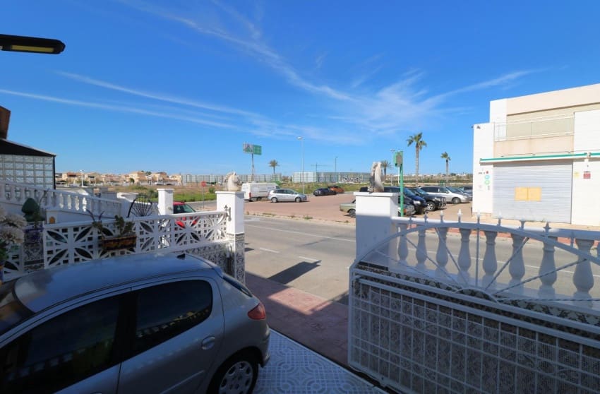2 chambre Bungalow à vendre à El Limonar avec piscine garage - 168 000 € (Ref: 9868105)