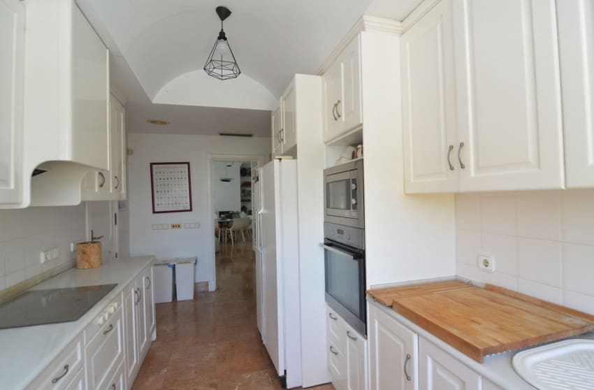 4 soverom Villa til salgs i Torrevieja - € 890 000 (Ref: 9868108)