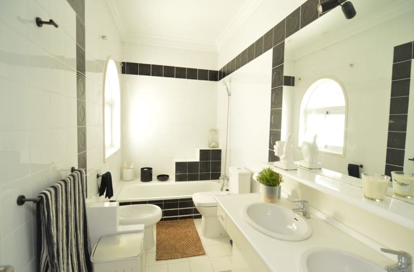 4 soverom Villa til salgs i Torrevieja - € 890 000 (Ref: 9868108)