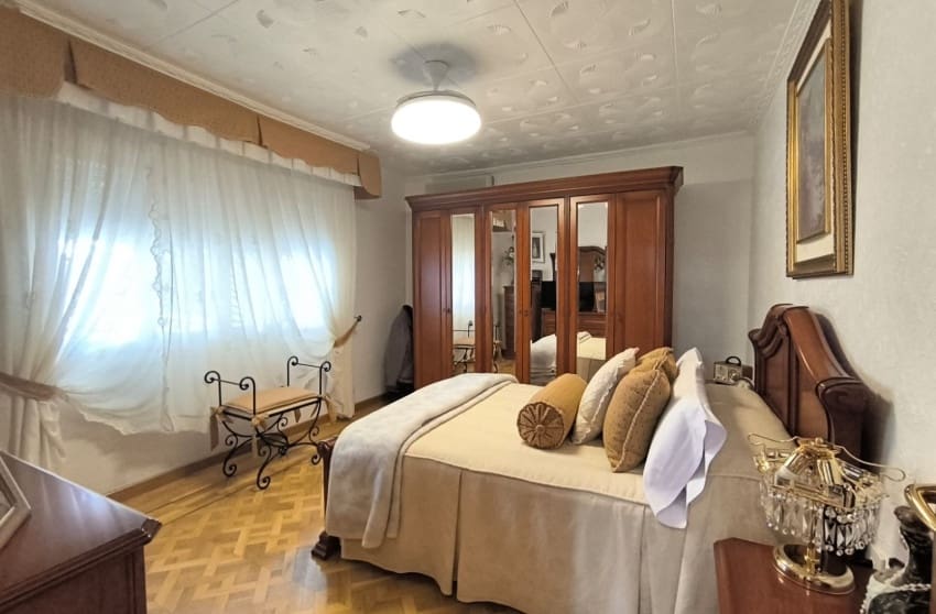 4 soverom Villa til salgs i Sax - € 319 995 (Ref: 9868111)