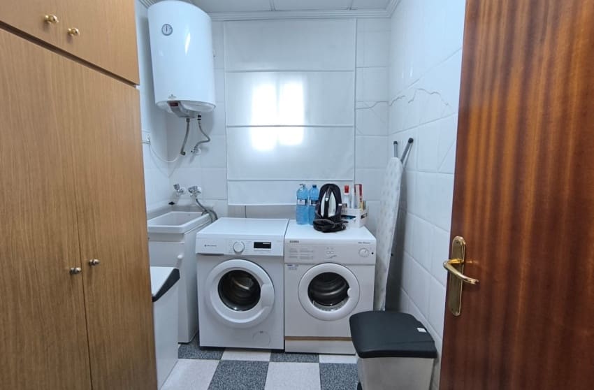 4 soverom Villa til salgs i Sax - € 319 995 (Ref: 9868111)