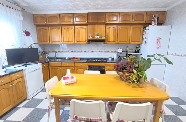 4 soverom Villa til salgs i Sax - € 319 995 (Ref: 9868111)