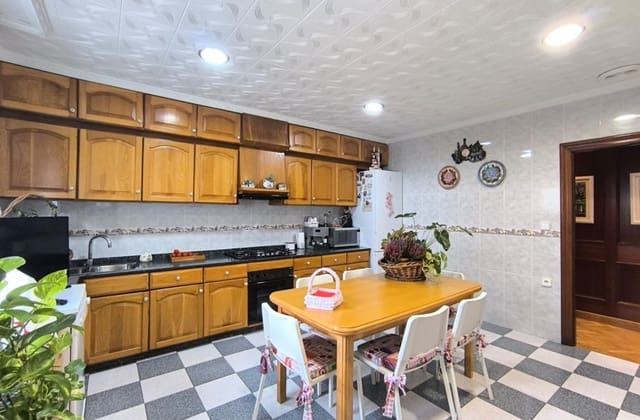 4 soverom Villa til salgs i Sax - € 319 995 (Ref: 9868111)