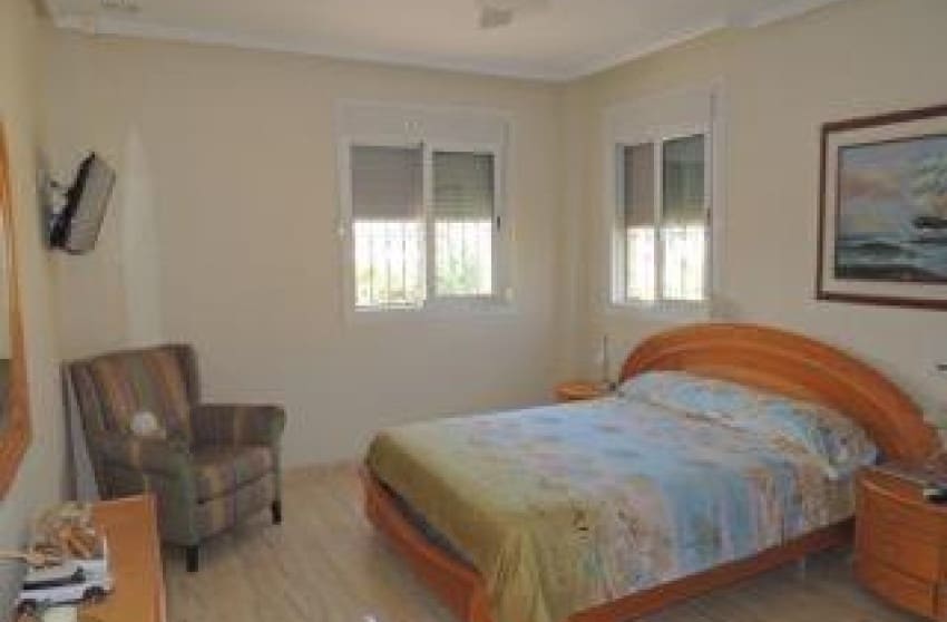 3 quarto Moradia para venda em Catral com piscina - 390 000 € (Ref: 9868113)