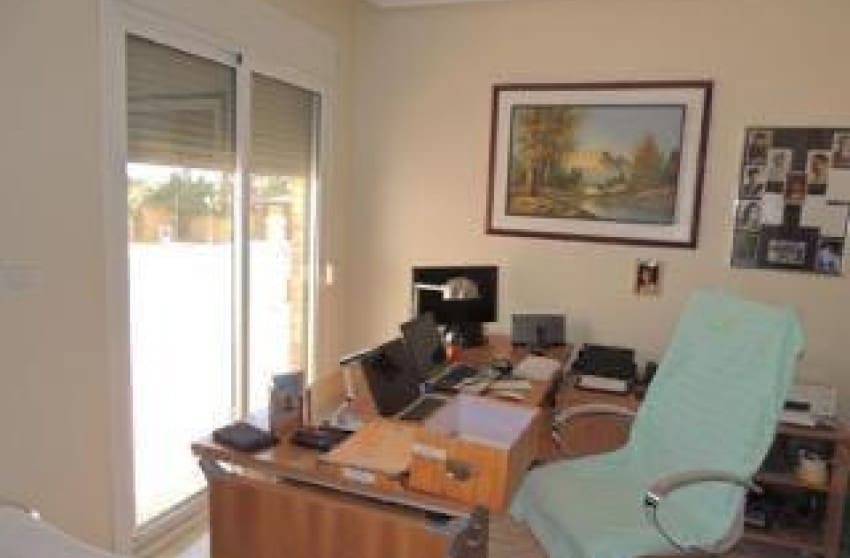 3 quarto Moradia para venda em Catral com piscina - 390 000 € (Ref: 9868113)
