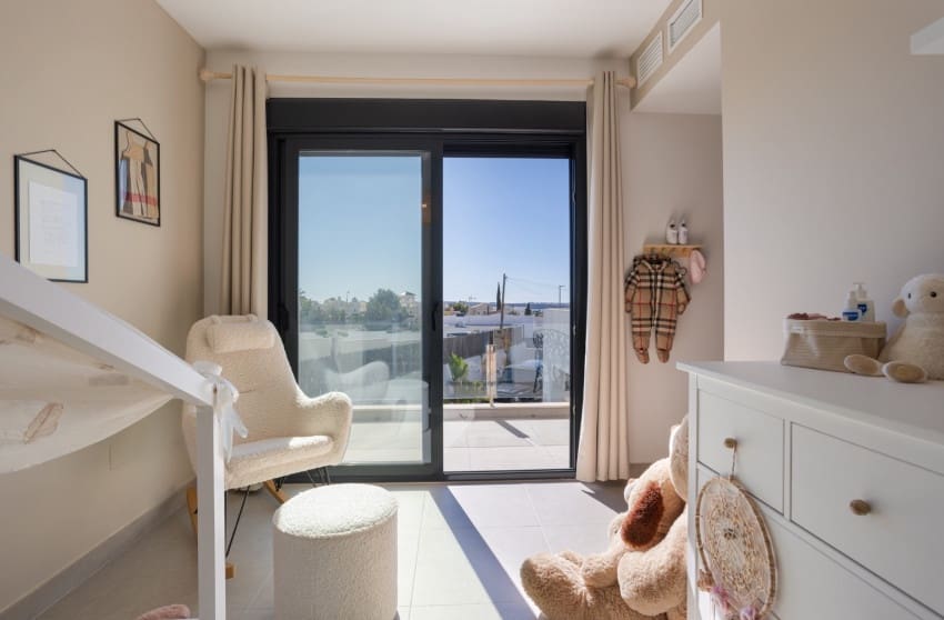 4 Zimmer Villa zu verkaufen in Ciudad Quesada mit Pool - 669.000 € (Ref: 9895174)