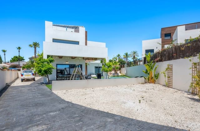 4 Zimmer Villa zu verkaufen in Ciudad Quesada, Rojales mit Pool - 669.000 € (Ref: 9895174)