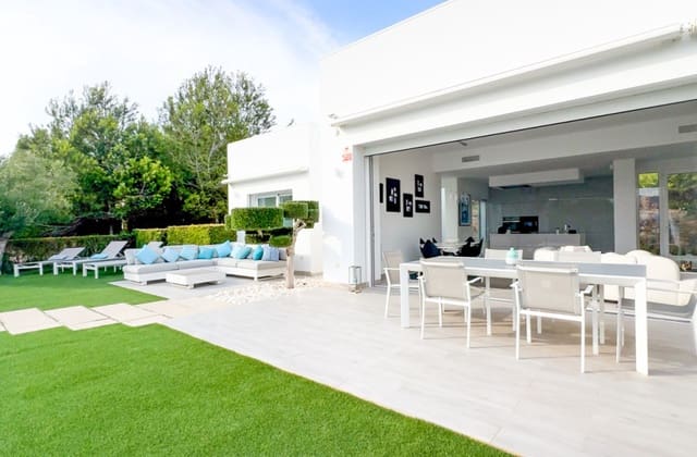 3 sovrum Villa till salu i Las Colinas Golf, Orihuela med pool - 990 000 € (Ref: 9895176)
