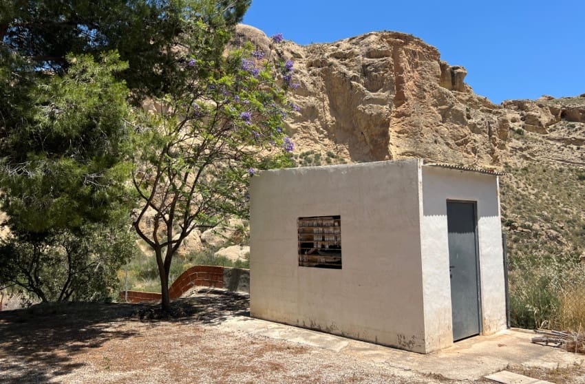 4 soveværelse Finca/Landehus til salg i Crevillente / Crevillent med swimmingpool garage - € 245.000 (Ref: 9895178)