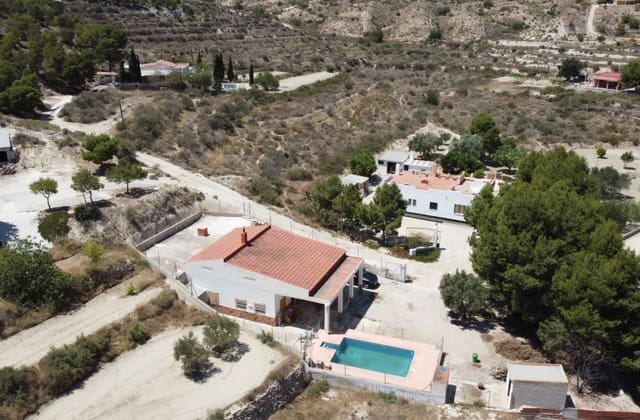 4 soveværelse Finca/Landehus til salg i Crevillente / Crevillent med swimmingpool garage - € 245.000 (Ref: 9895178)