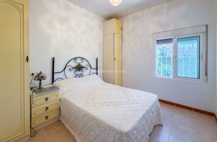 3 slaapkamer Villa te koop in Hondon de las Nieves met zwembad garage - € 269.950 (Ref: 9900709)