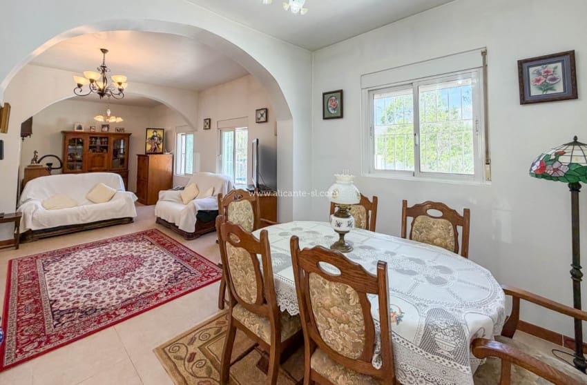 3 slaapkamer Villa te koop in Hondon de las Nieves met zwembad garage - € 269.950 (Ref: 9900709)