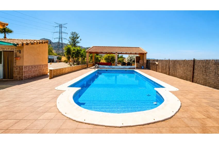 3 slaapkamer Villa te koop in Macisvenda met zwembad - € 265.000 (Ref: 9917685)