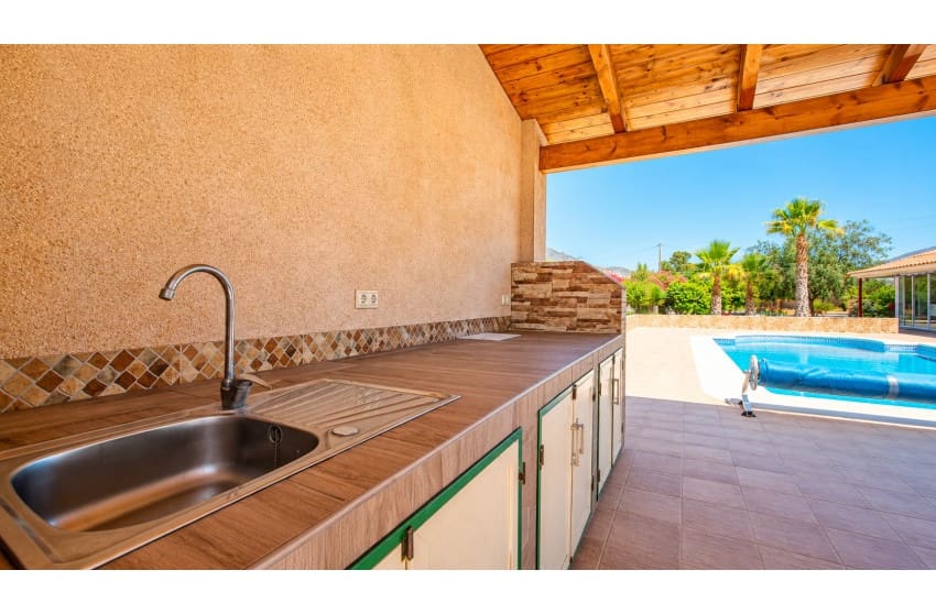 3 slaapkamer Villa te koop in Macisvenda met zwembad - € 265.000 (Ref: 9917685)