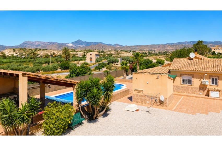 3 slaapkamer Villa te koop in Macisvenda met zwembad - € 265.000 (Ref: 9917685)
