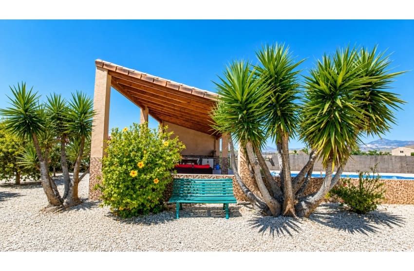 3 slaapkamer Villa te koop in Macisvenda met zwembad - € 265.000 (Ref: 9917685)