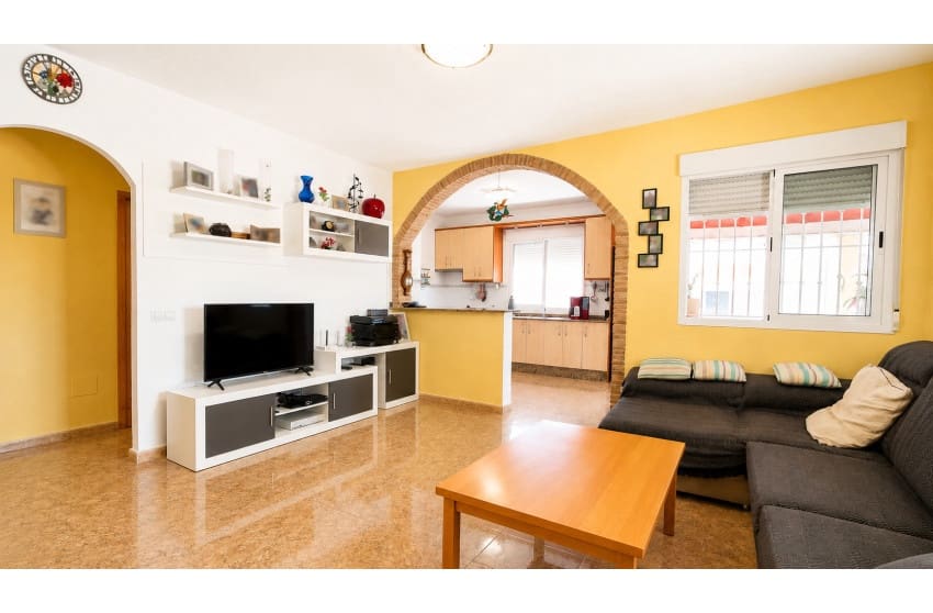 3 slaapkamer Villa te koop in Macisvenda met zwembad - € 265.000 (Ref: 9917685)