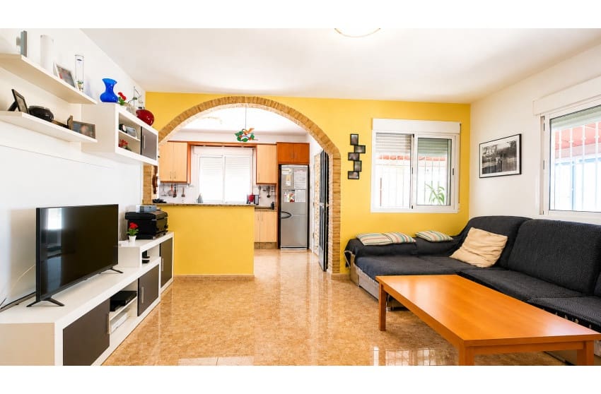 3 slaapkamer Villa te koop in Macisvenda met zwembad - € 265.000 (Ref: 9917685)