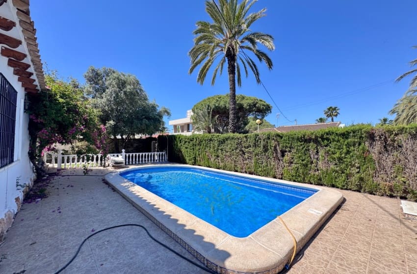 4 soverom Villa til salgs i Cabo Roig med svømmebasseng - € 699 000 (Ref: 9917688)