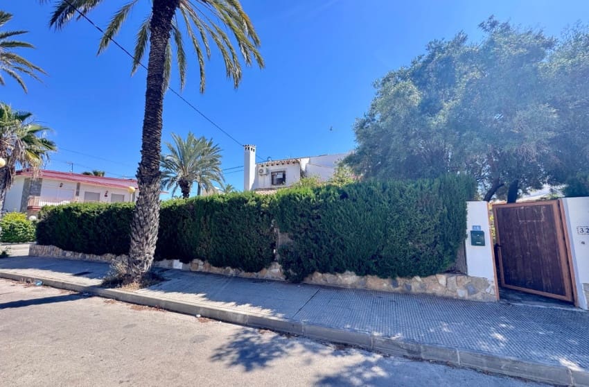 4 soverom Villa til salgs i Cabo Roig med svømmebasseng - € 699 000 (Ref: 9917688)