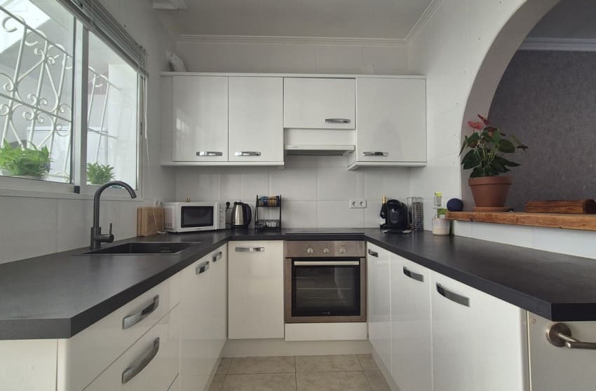 2 bedroom Townhouse for sale in San Miguel de Salinas with pool - € 240,000 (Ref: 9917689)