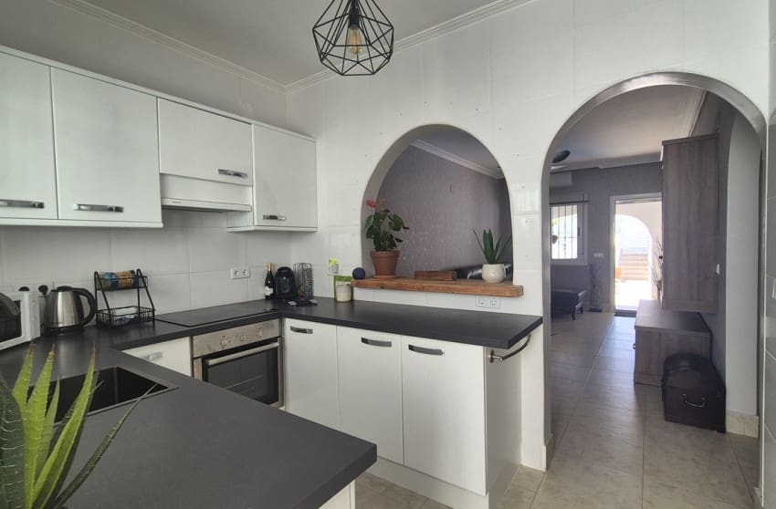 2 bedroom Townhouse for sale in San Miguel de Salinas with pool - € 240,000 (Ref: 9917689)